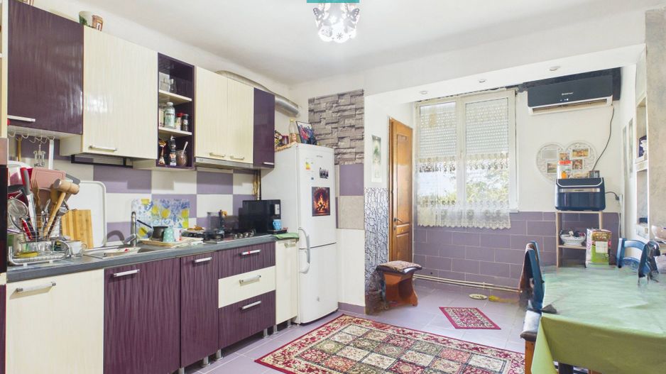 Apartament cu două camere Zimandul Nou - Poză 2