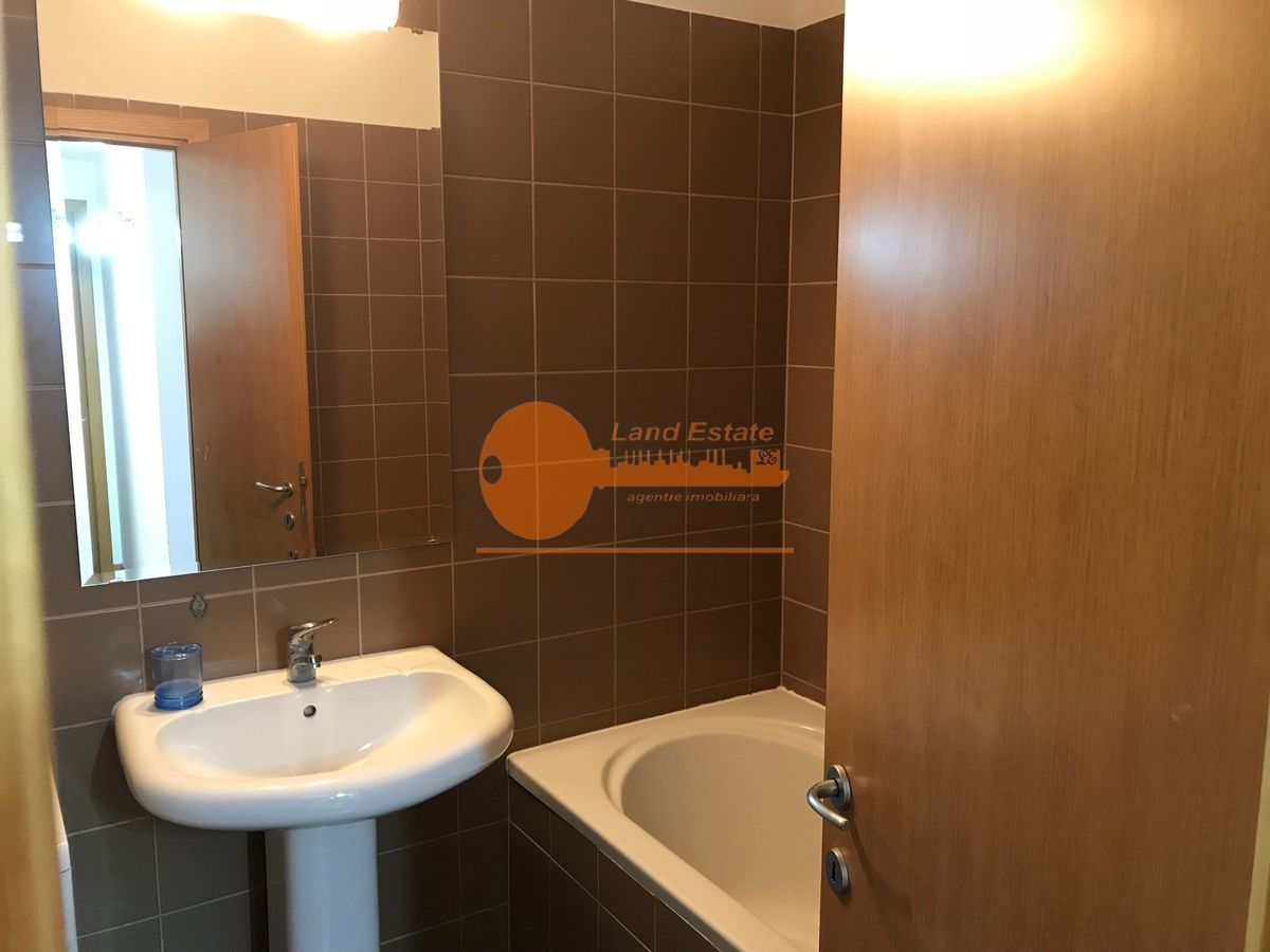 2 camere cu cebtrala si loc de parcare la 600m de metrou Mihai Bravu - Poză 9