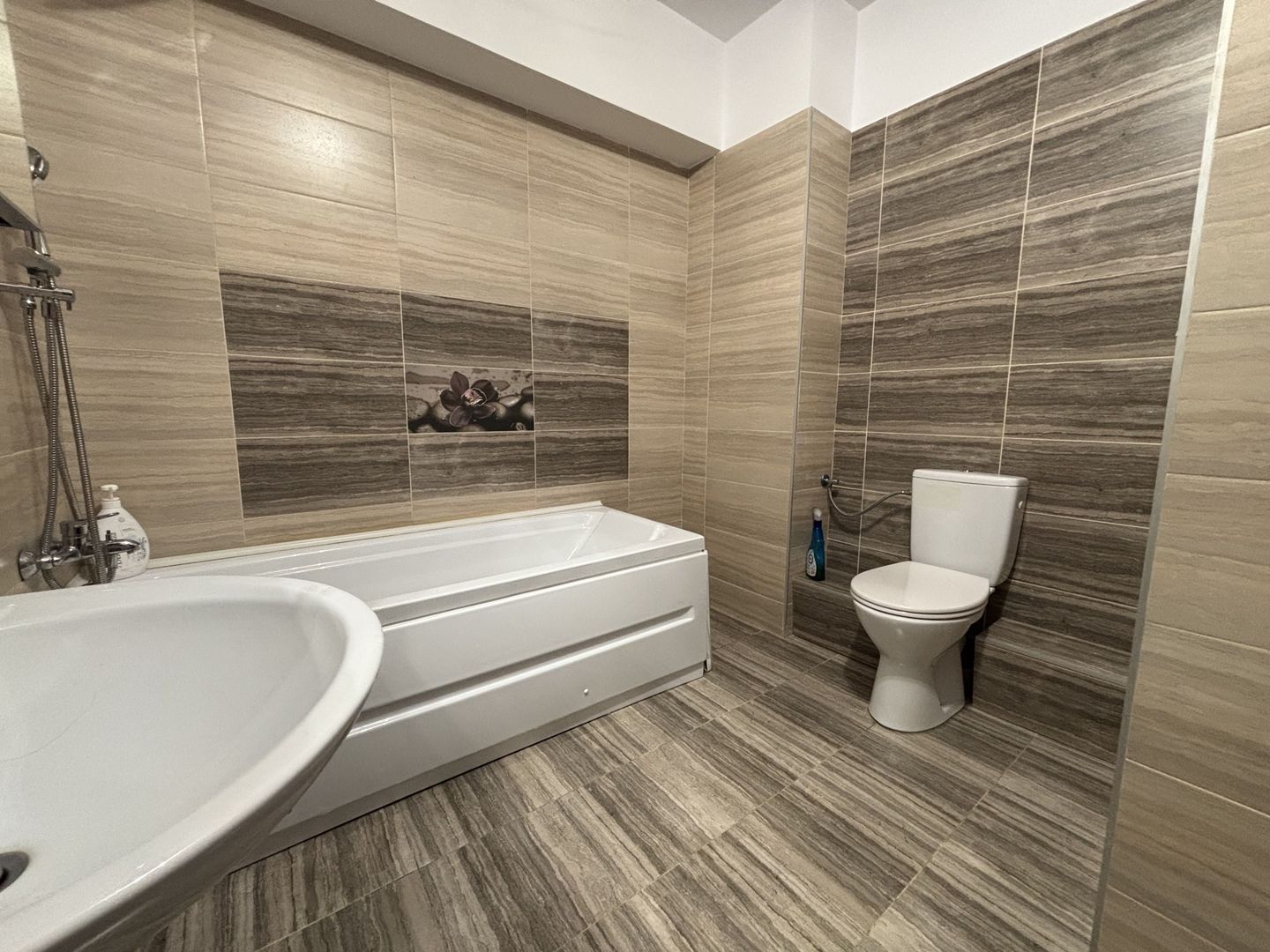 APARTAMENT 3 CAMERE | 184MP CONSTRUITI - 2.500EURO/MP | GROZAVESTI - Poză 14