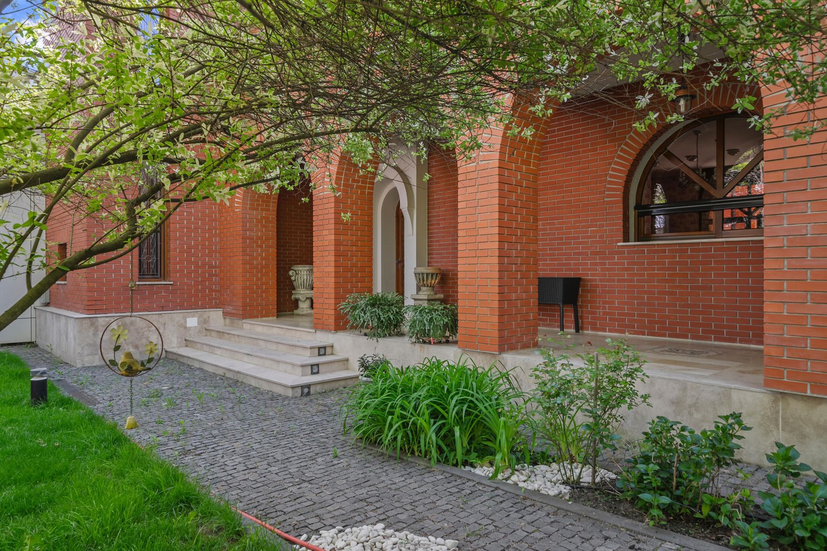 Vilă contemporană premium | 1000 mp | teren 4000 mp | piscină | 8 locuri parcare - Poză 8