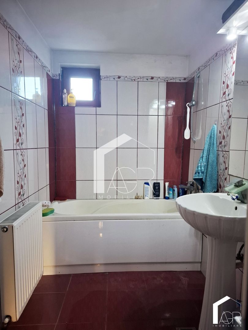 Casa S+P+1E, cu 5 camere, zona Transilvaniei - Poză 13