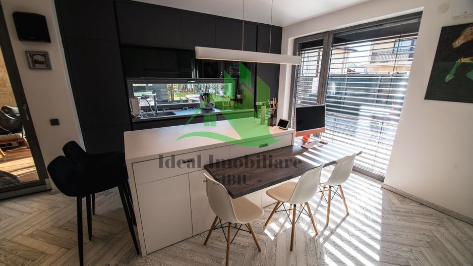 Casa Moderna cu 4 camere si terasa, zona Pictor Brana, Selimbar - Poză 6