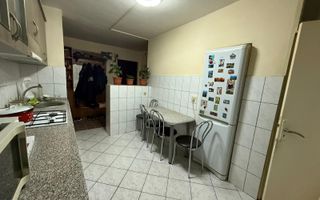 Apartament 2 dormitoare, decomandat, 2 balcoane – Rogerius Oradea - Poză 1