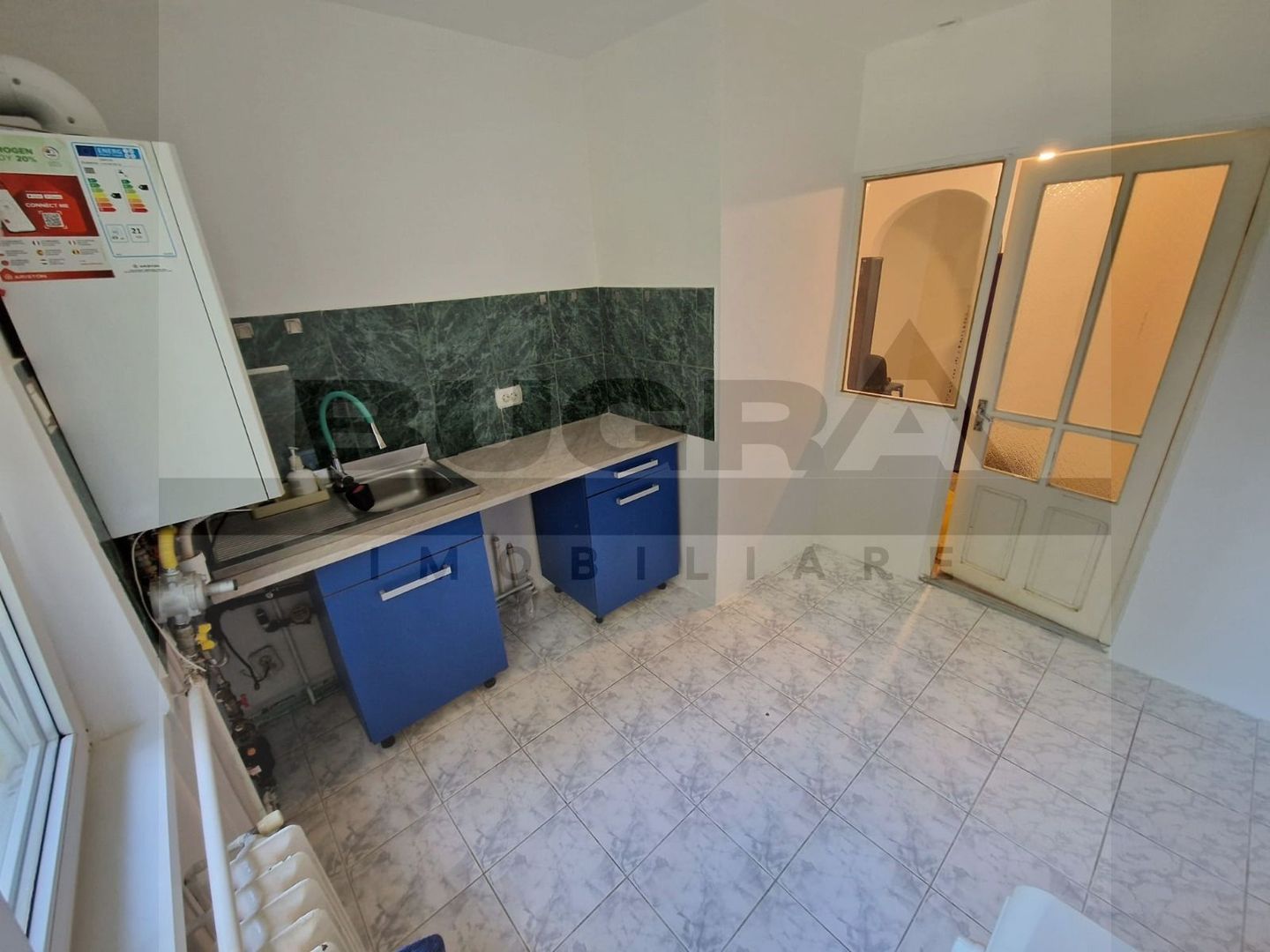 Apartament cu 3 camere, 65 mp, decomandat, zona strazii Primaverii - Poză 7