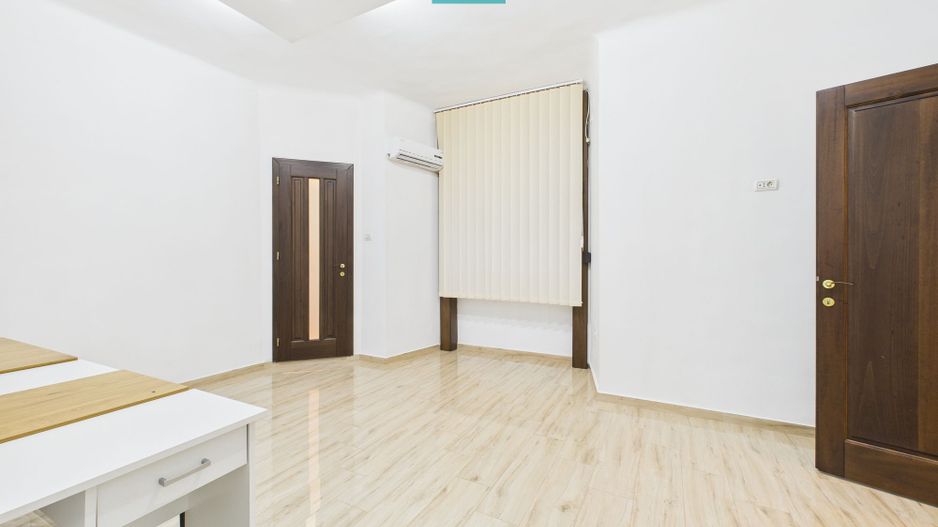 Apartament cu 3 camere ultracentral pe Str.Cloșca - Poză 6