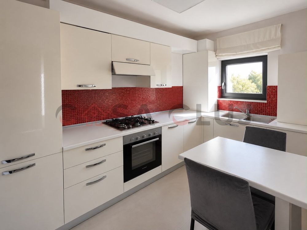 3 camere Borhanci, 70mp + parcare inclusa in pret - Poză 3