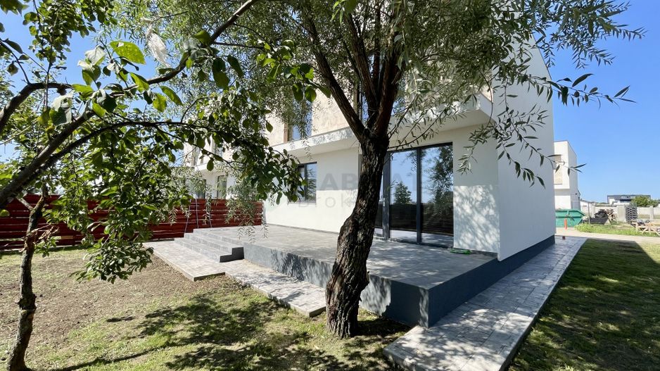 Vila in ansamblu in Tunari | Individuala, 5 camere. - Poză 21