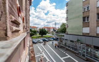 Apartament ultracentral cu 3 camere plus un bonus Comision 0 - Poză 1