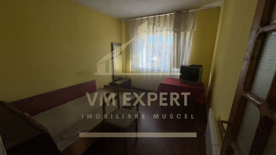 APARTAMENT 3 CAMERE ETAJ 2 CAMPULUNG CARTIER GRADISTE - Poză 12