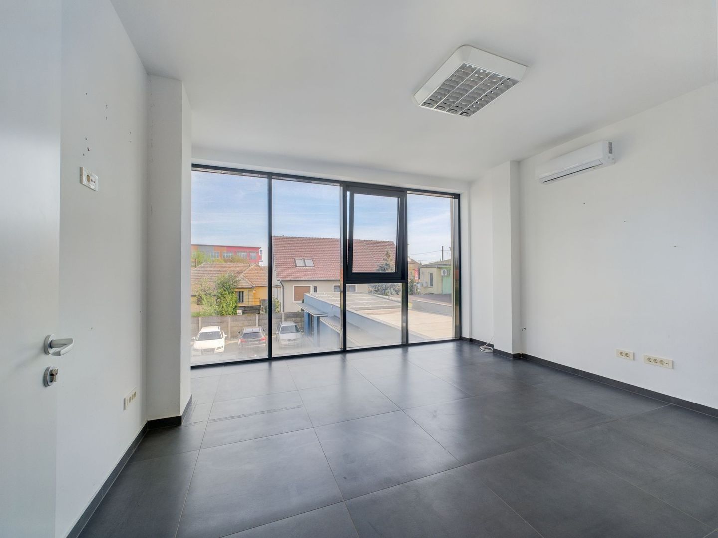 Spațiu de birouri modern  Dumbrăvița - Poză 4