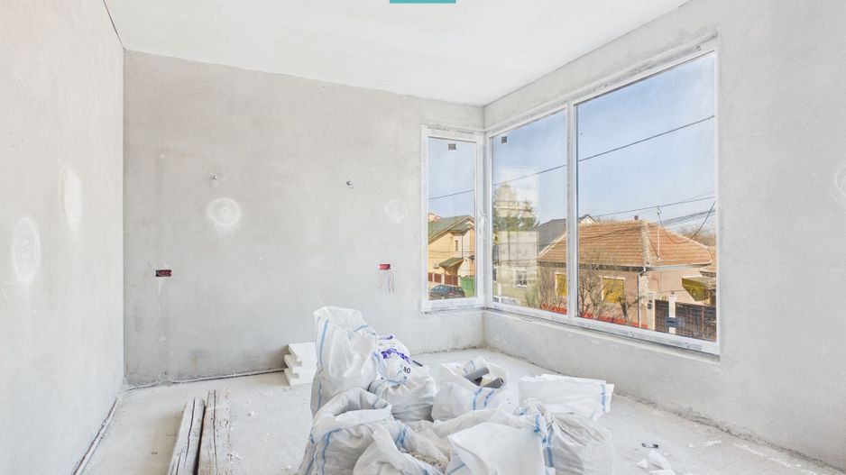 Casă deosebită în Parneava – Strada Griviței - Poză 5