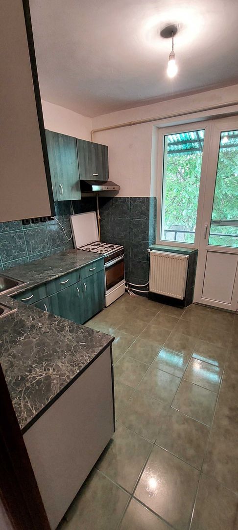 BRASADAS vinde ap cu o camera 38mp etaj 2/3 Ostrovului Lux. - Poză 6