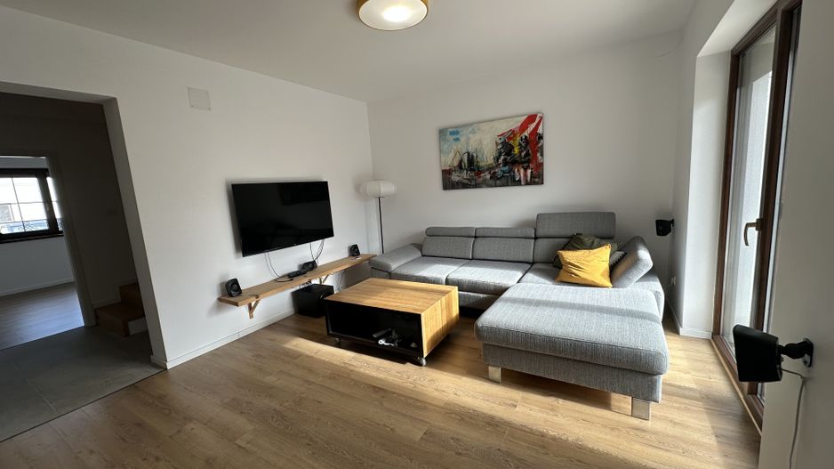 Casa deosebita intr-un cartier privat cu bariera - Poză 3