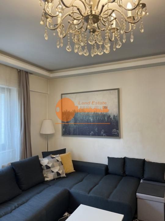 3 camere LAcul Morii-Bloc Boutique ( 2018 ) - Poză 4