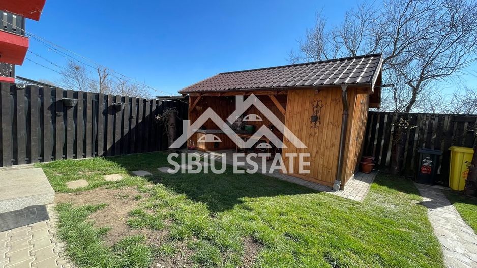 Casa cvadruplex de vanzare 4 camere, 2 locuri de parcare - Poză 23