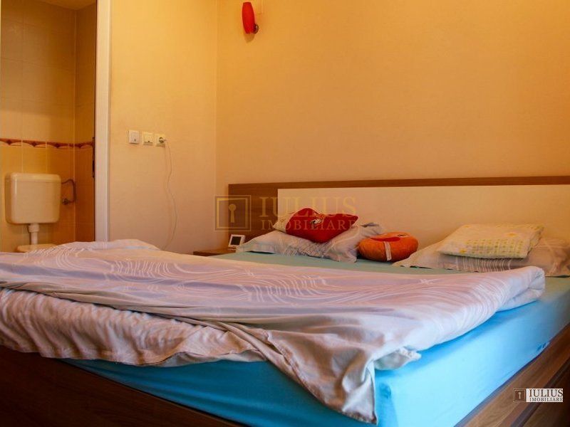 4 camere decomandat + loc de parcare privat in bloc nou. Str Nicolae Table - Poză 9