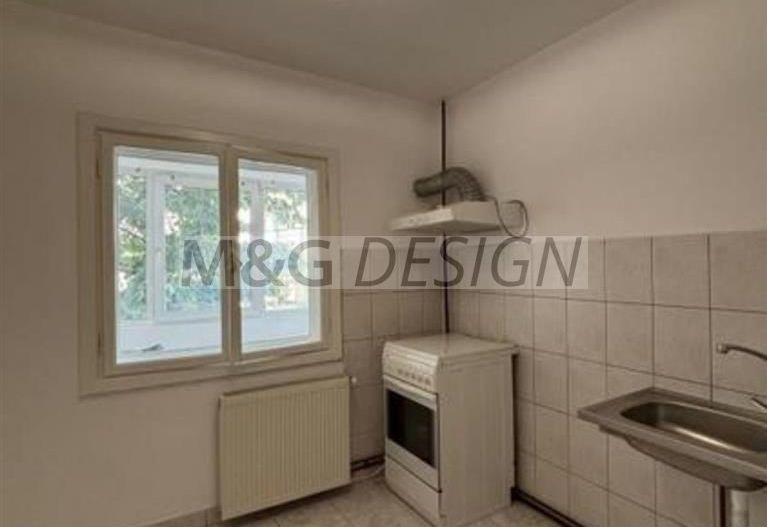 Apartament 3 camere etaj 1 cu Garaj - Poză 6
