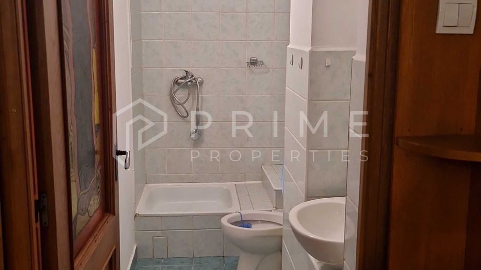 Apartament 3 camere – proaspăt renovat – zona 7 Noiembrie - Poză 8