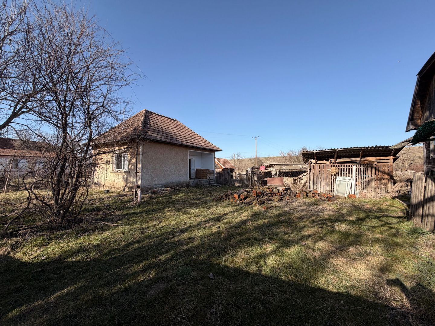 Casă 2 camere 52 mp + teren 1.605 mp Boroșneu Mic - Poză 7