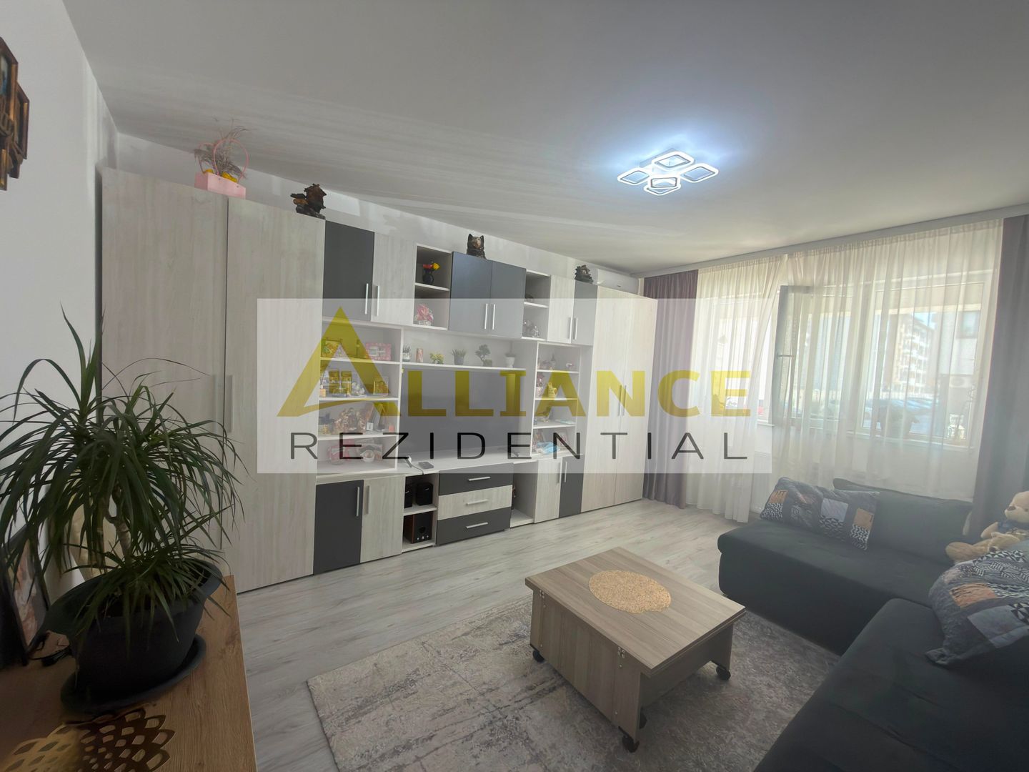 De vanzare apartament 2 camere decomandat - Drumul Binelui | - Poză 2