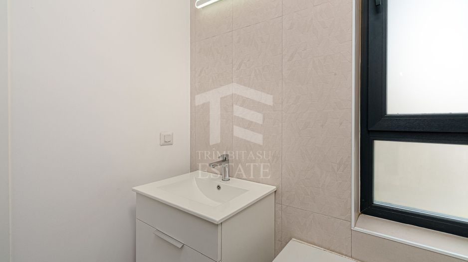 Case Finalizate P+1+M 140 mp  Curte+Parcare Sect 5  Dedeman Giurgiu - Poză 24