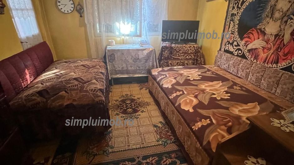 Casa batraneasca Glina 4 camere teren 300 mp  cu utilitati - Poză 4