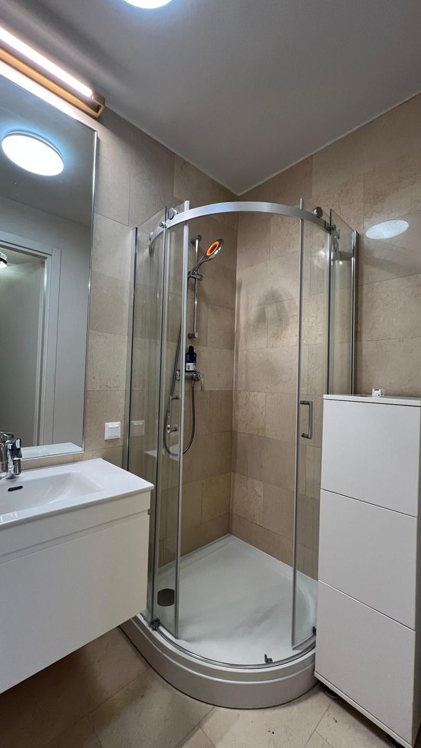 4 camere | loc de parcare cu priza electrica - Poză 13