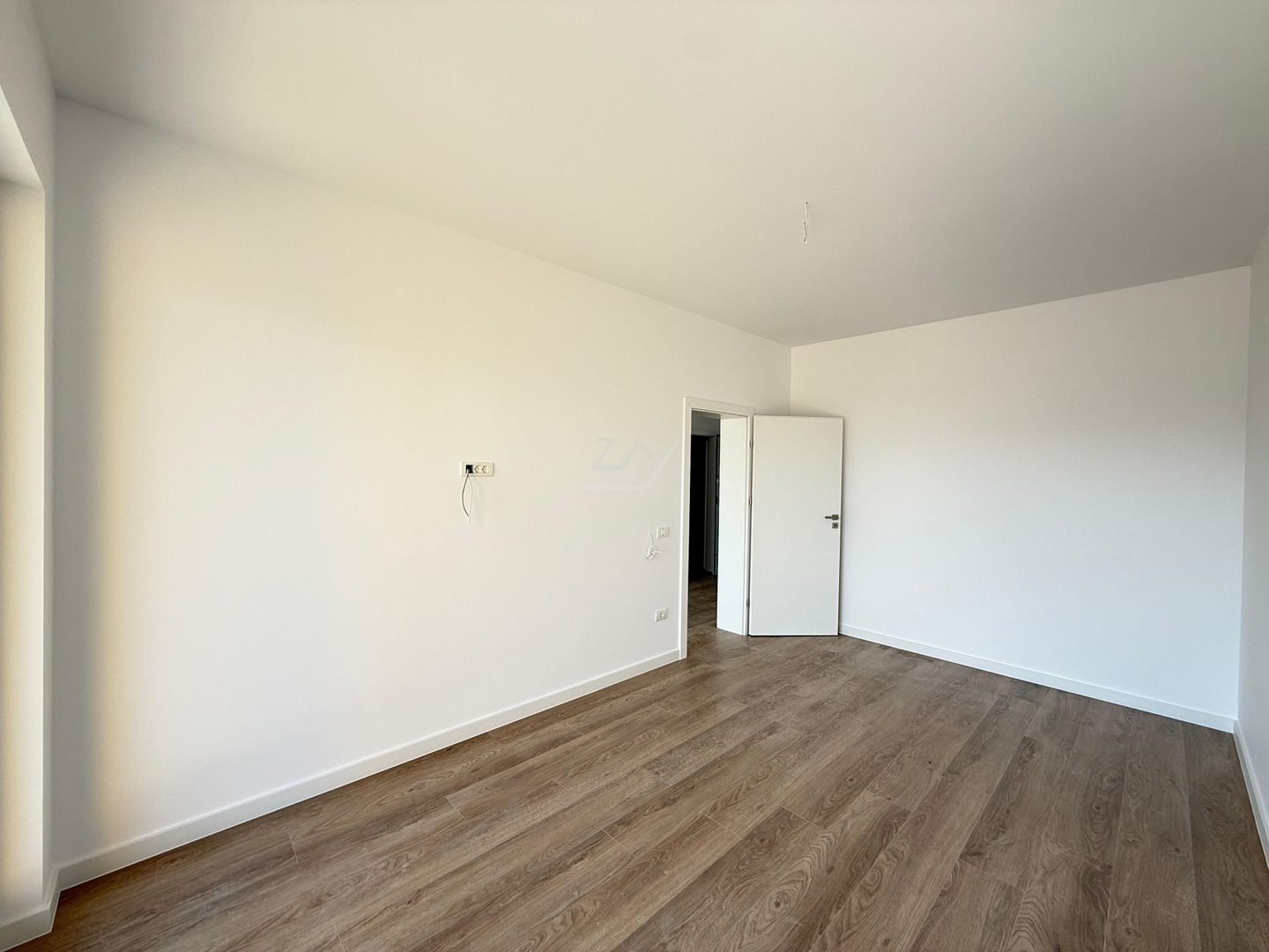 Comision 0! Etaj 1. Oras - Poză 6