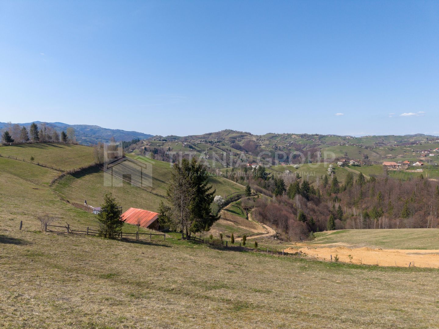 Teren intravilan în Poiana Mărului, 3.791 mp cu priveliste panoramica - Poză 20