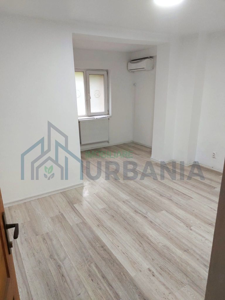 Spațiu de închiriat, zonă Podu-Ros, Iași – 20 mp, renovat, cu baie proprie - Poză 1