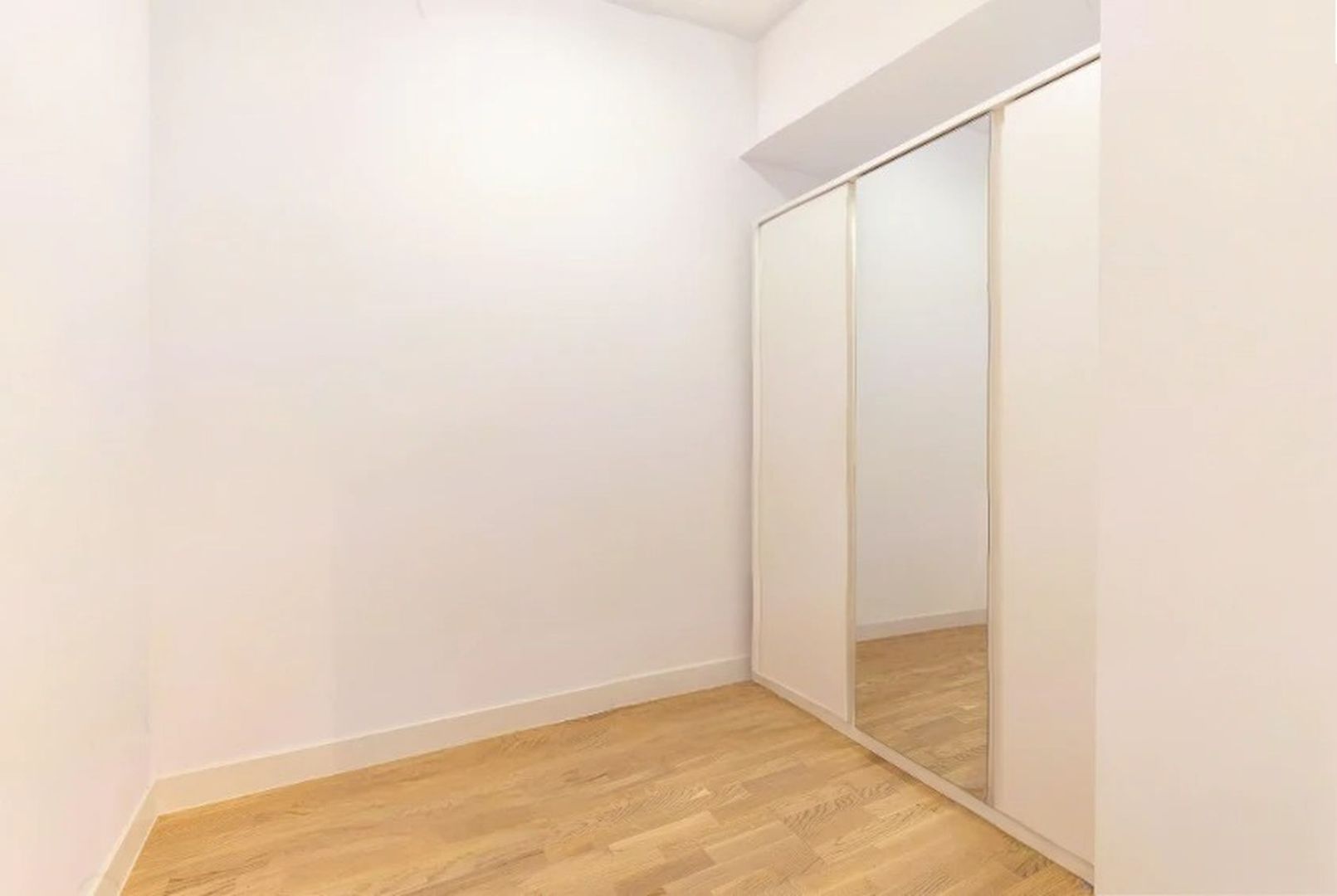 Apartament modern 2 camere  Marmura Residence I Loc de parcare inclus - Poză 10