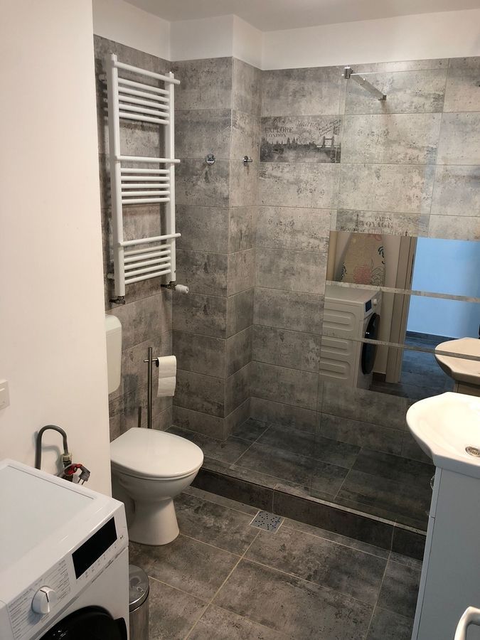 Universitate- Piata Rosetti - Poză 2