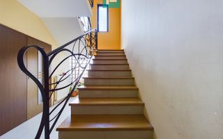 Vilă spațioasă cu 8 camere, Grădiște - Poză 24