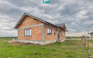 Casa nouă la roșu în Zimandcuz - Poză 7