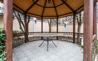 Chirie, casă, 3 nivele, 8 camere, str. Universității, Centru - Poză 3