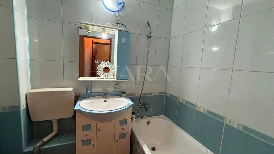 Apartament gata de mutare, mobilat complet, zonă accesibilă. - Poză 5