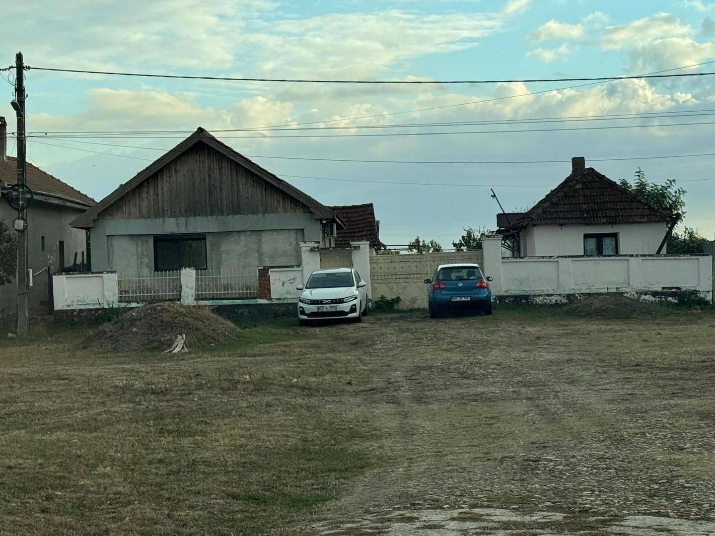 Casa Constructie Noua Les + Teren 4900 MP - Poză 2