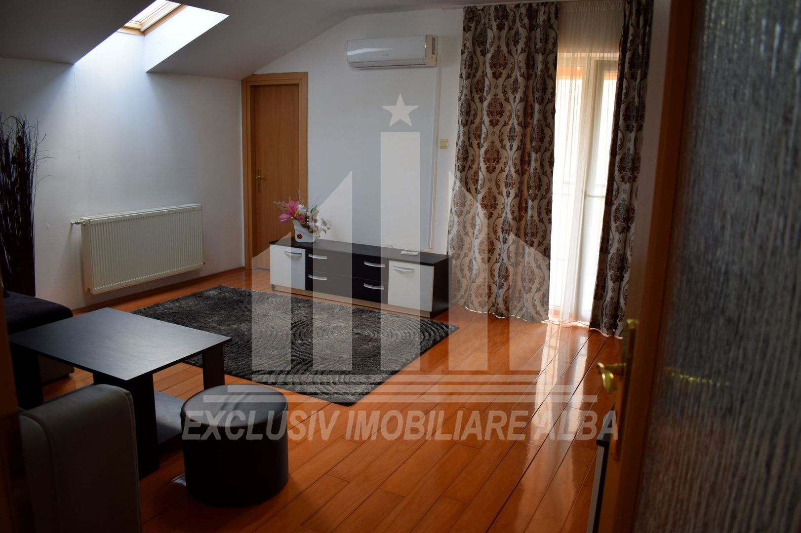 Apartament 2 camere Cetate-Bulevard - Poză 1