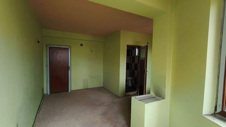 Pensiune de vânzare în Rânca – oportunitate rară lângă pârtia M1 - Poză 32