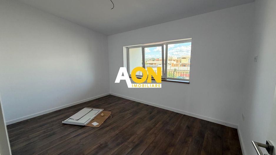 1/2 Duplex 4 Camere, 3 Bai, 2 Balcoane, 431mp Teren - Poză 13