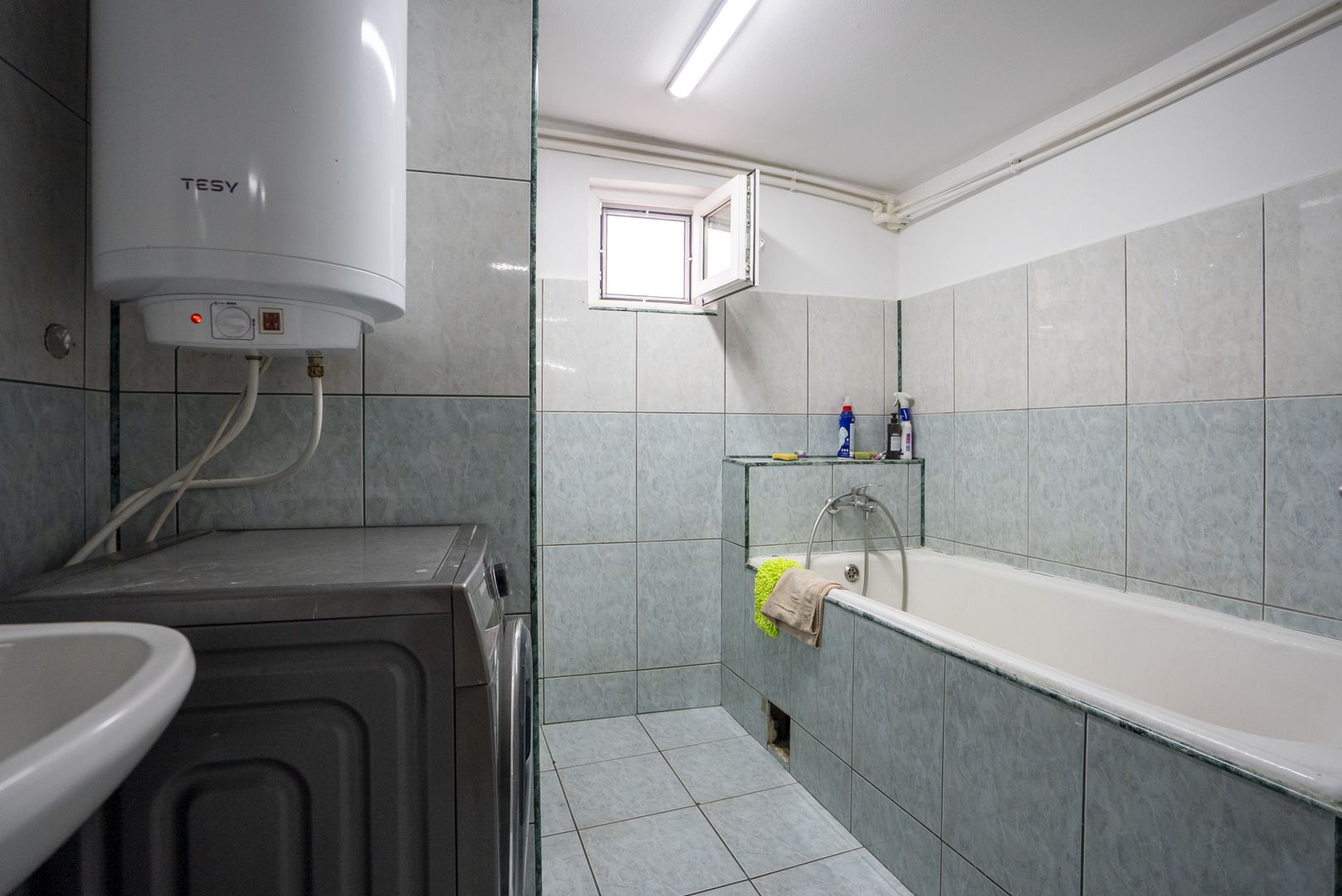 Casa 5 camere in Rogerius, la bulevard, cu acces auto - Poză 7