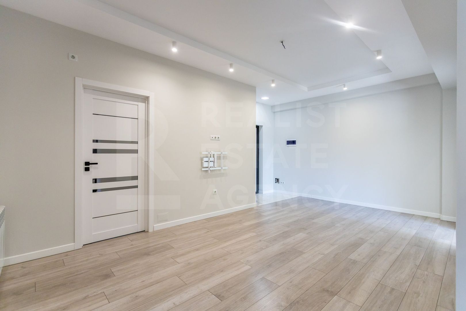 Vânzare, apartament 3 camere, 82.8 mp, str. Nicolae Dimo, Rîșcani - Poză 10