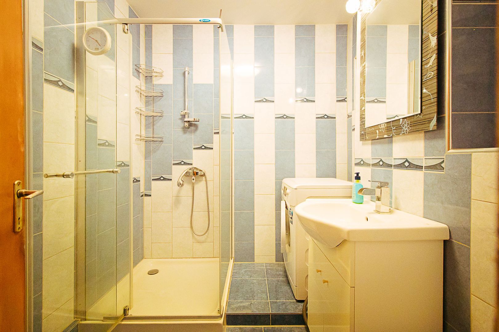 Ideal pentru o familie, toate facilitățile în apropiere - Poză 12