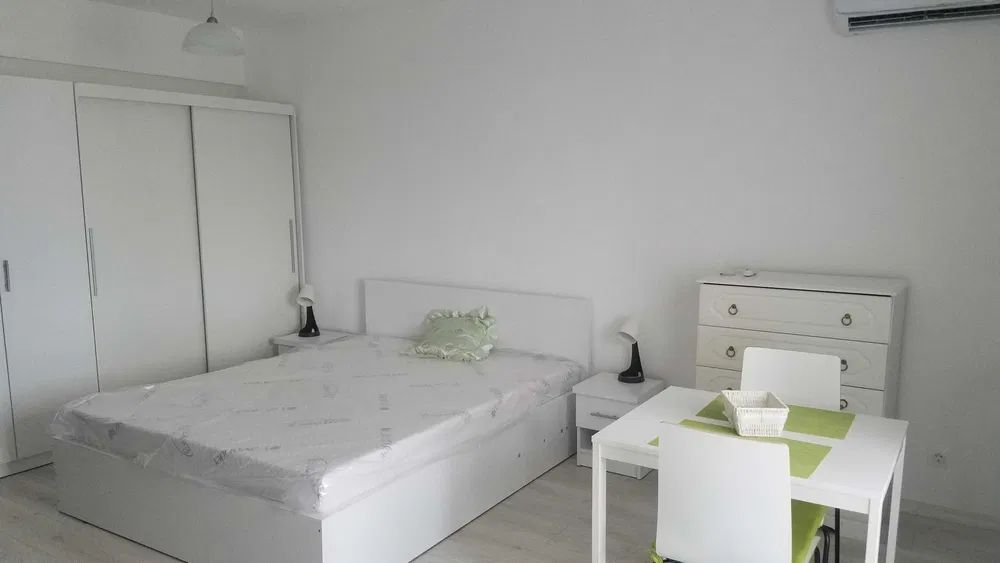 Garsonieră modernă cu centrală proprie și parcare (bloc 2019) - Poză 1