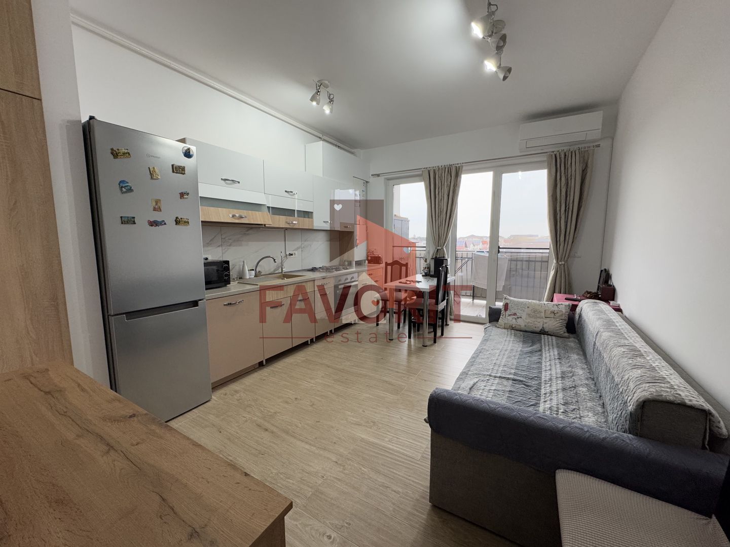 Etaj intermediar. Mobilat si utilat. Loc de parcare - Poză 2