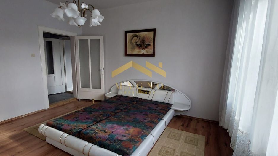 Casa de vanzare in Vladimirescu in zona primariei. - Poză 1