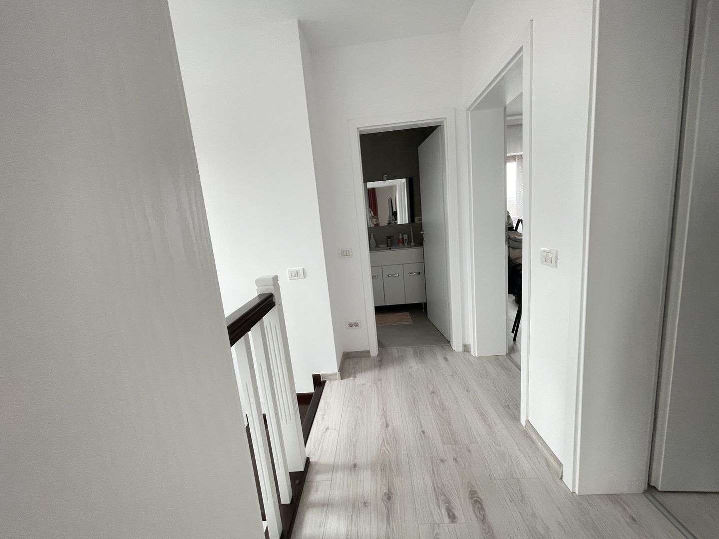 Duplex P+1E -unități separate prin cameră tehnica - Poză 11