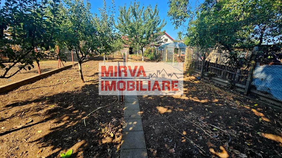 🏡 Casă spațioasă cu 9 camere în Strejnicu – pentru locuință, birouri - Poză 28