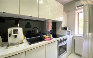 Apartament 3 camere decomandat cu balcon si parcare, zona Gruia - Poză 5