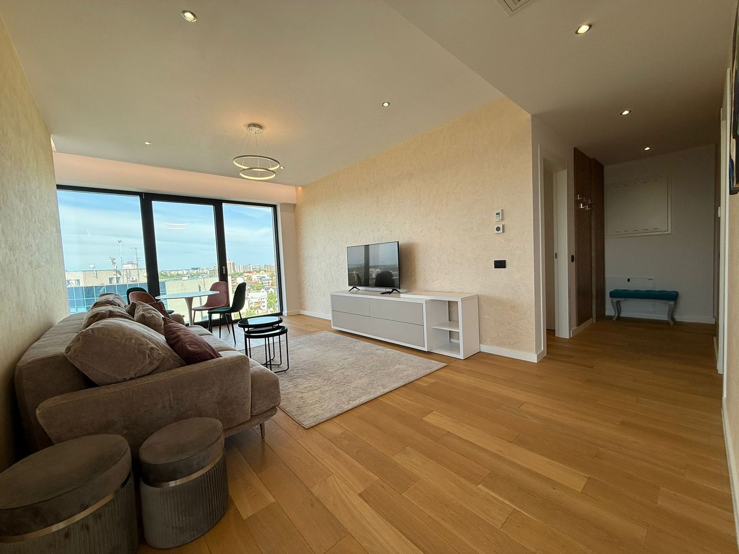 Apartament De Lux cu 2 Camere de Închiriat  Herăstrău - Poză 1